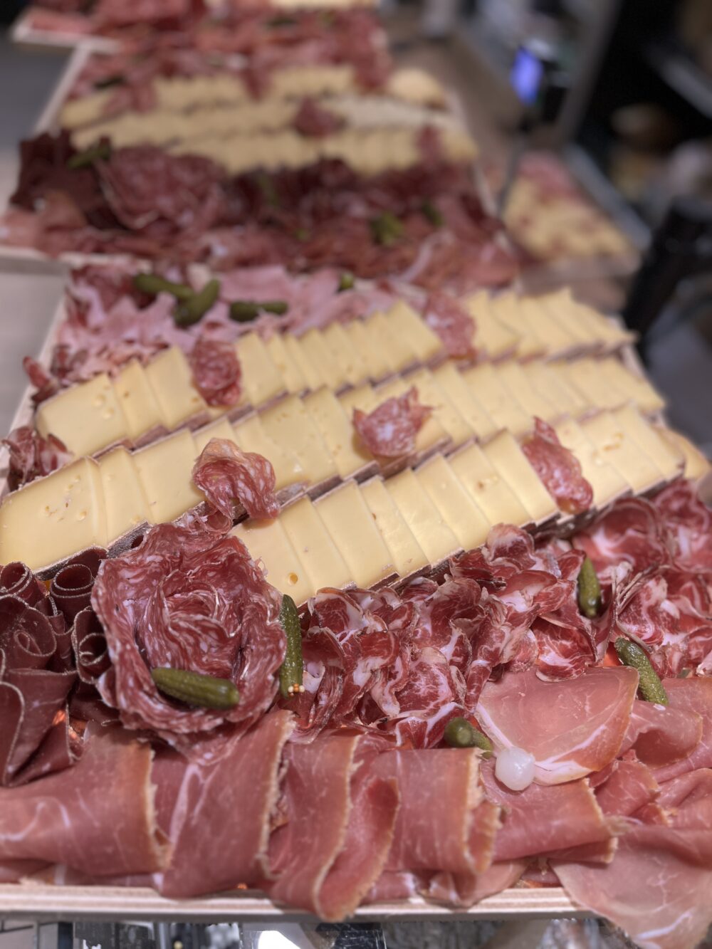 Plateau raclette et charcuterie