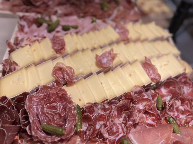 Plateau raclette et charcuterie